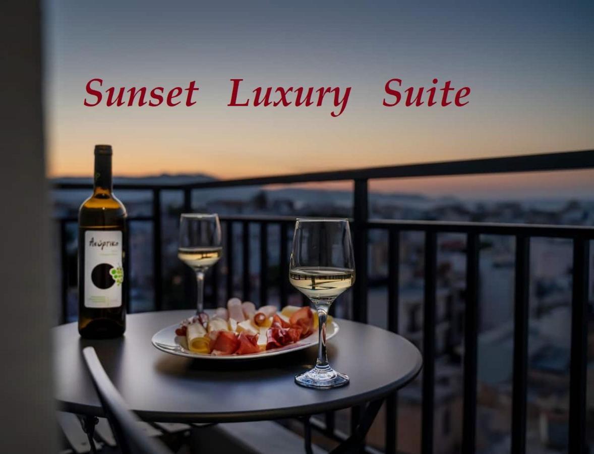 Sunset Luxury Suite - Rooftop Apartment In The City Center Iraklio Eksteriør billede